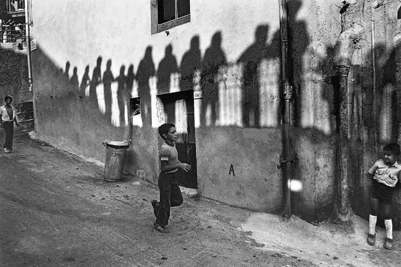 Ferdinando Scianna: The Master Photographer Who Captured Faith, Faces, and Timeless Stories - 121Clicks.com